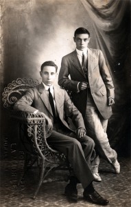 Joan Espinàs (dret) a l'Havana, 1 juny 1913